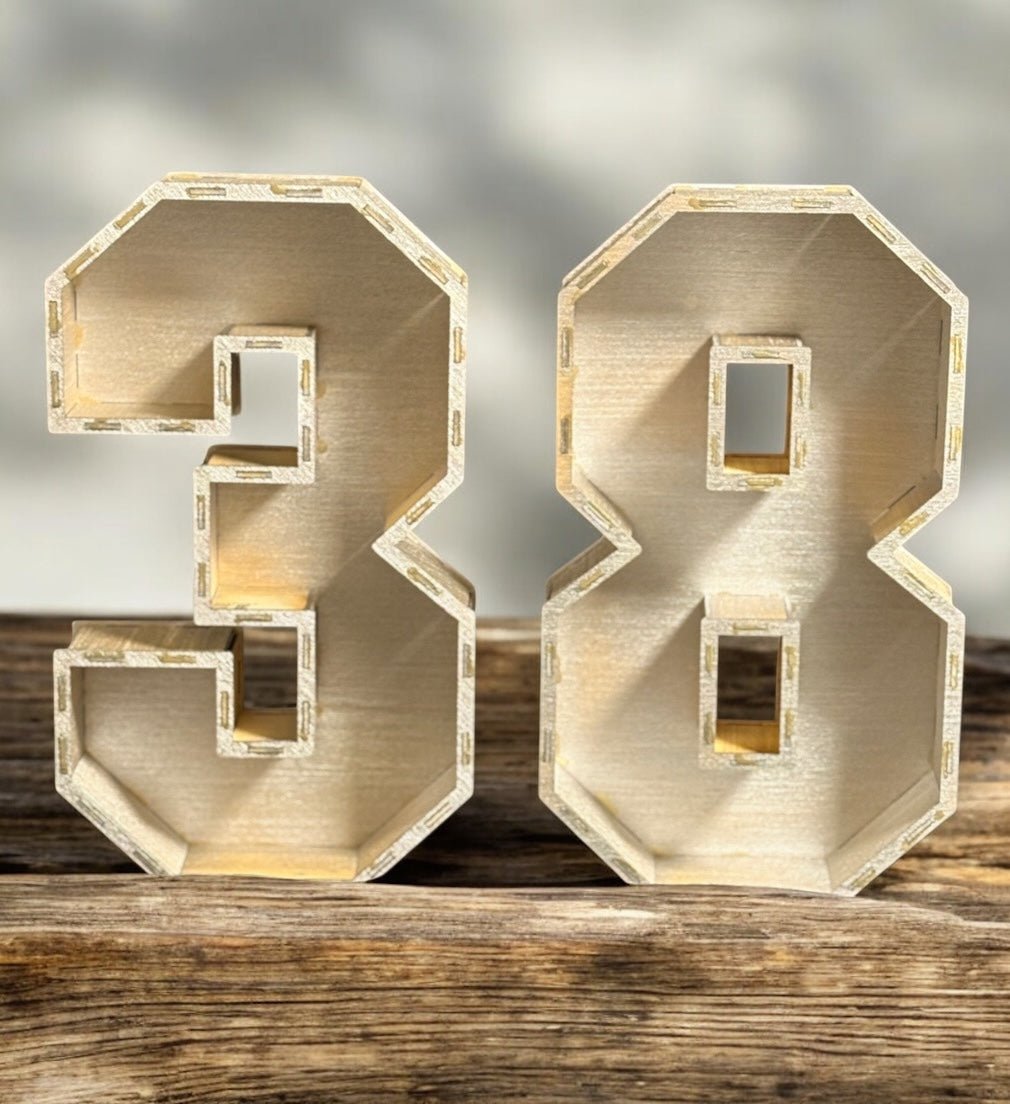 Chiffre décoratif en bois, décoration originale et personnalisable pour anniversaire ou fête spéciale.