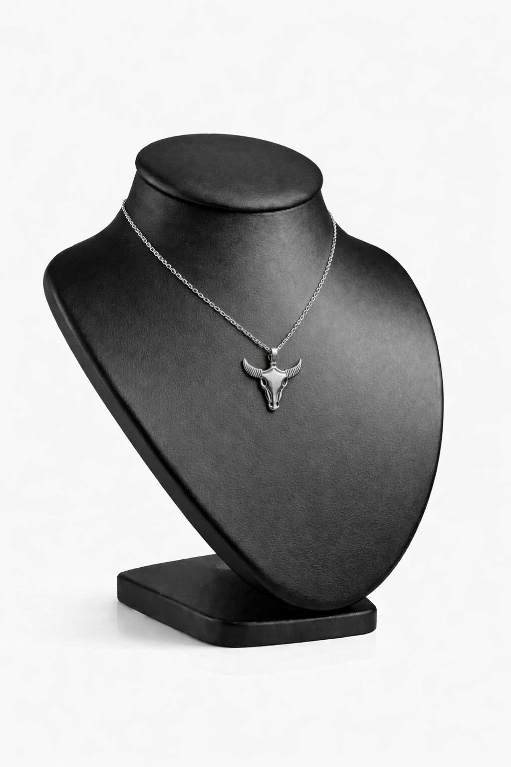 Collier tête de taureau en acier inoxydable Argenté 