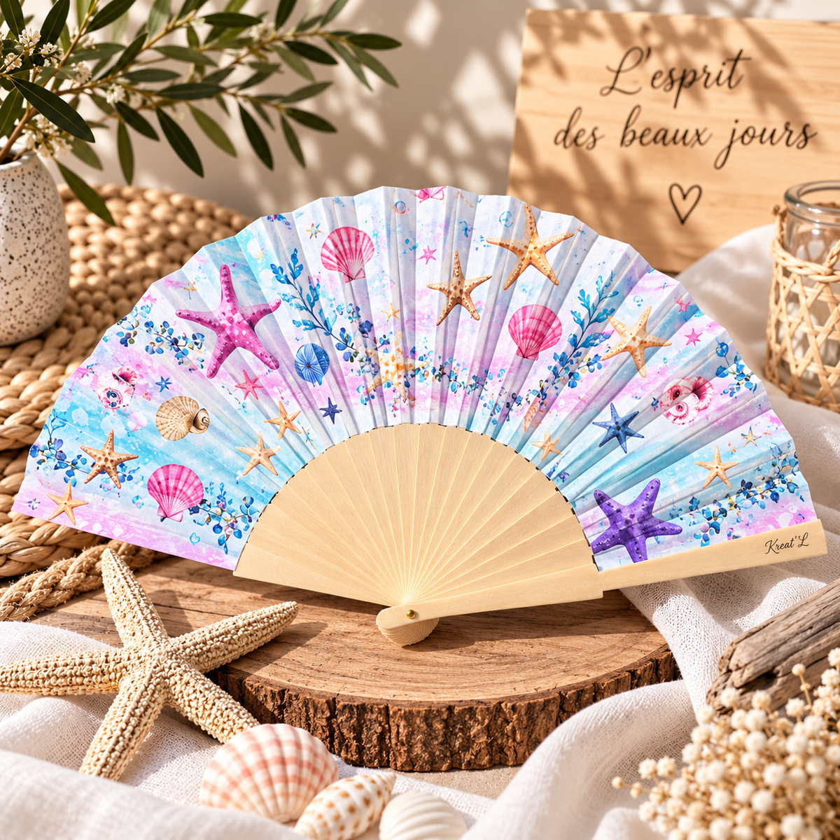 Eventail en bois personnalisable motif coquillage bord de mer fond colorés- Kréat'L