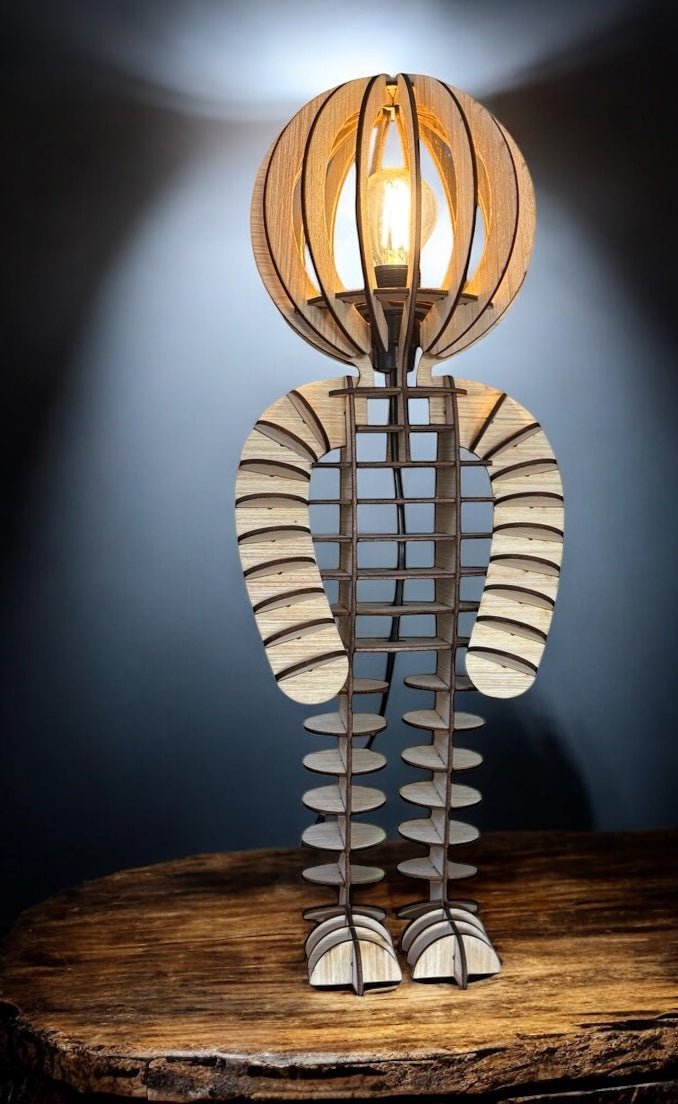 Lampe de chevet en bois de peuplier en forme de bonhomme debout, décoration originale et chaleureuse.