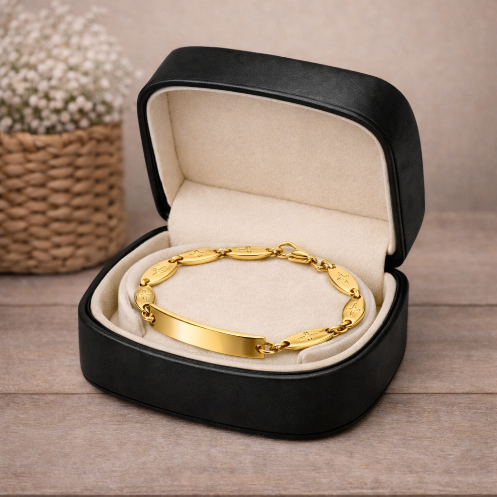 Bracelet gourmette homme gravable en acier inoxydable, design élégant avec détail croix sur les maillons