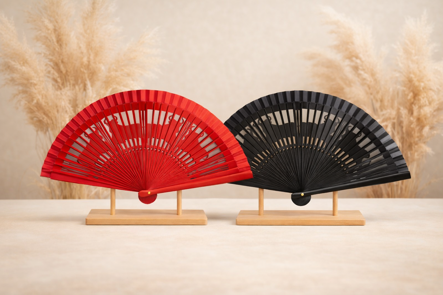 Éventails taureau rouge et noir accessoires de mode élégants 
